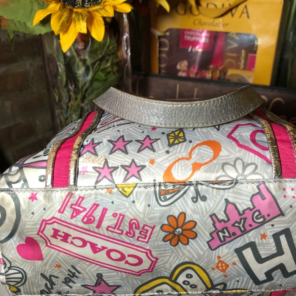 Coach Poppy Tote Bag - Picture 5 of 8
